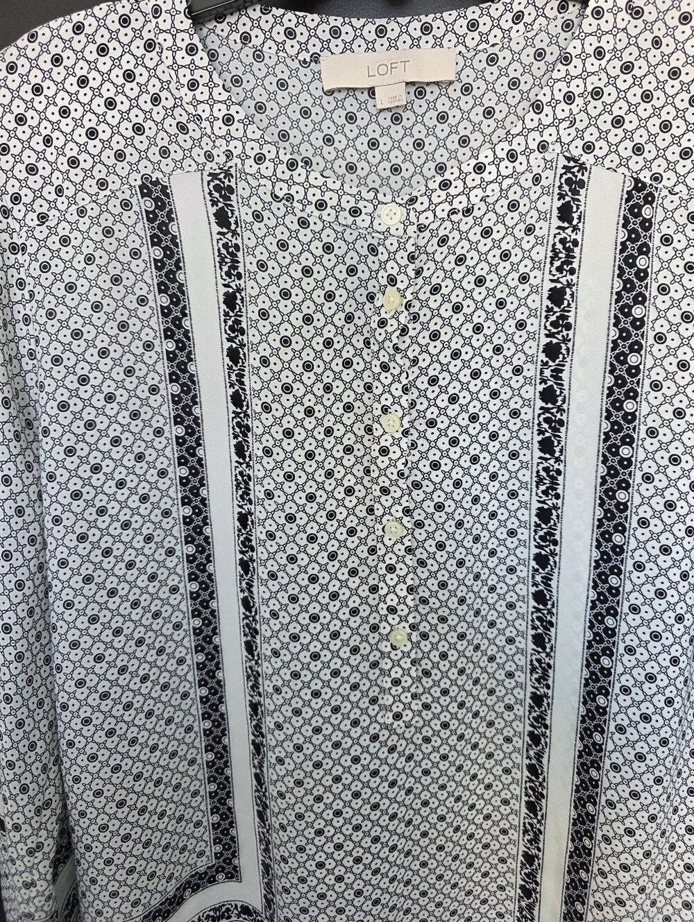 LOFT Black White Geometric Print Henley Blouse Size Large Boho Long Sleeve Tunic - Picture 7 of 10